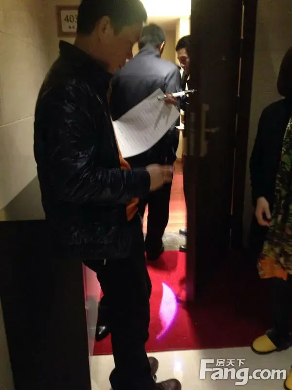 【拷问绿城物业】缴高额物业费,家里进贼,拿什么来相信你?! 【拷问绿城物业】缴高额物业费,家里进贼,拿什么来相信你?!