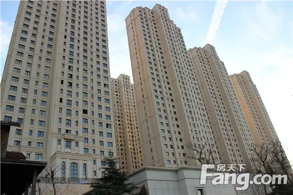 买房子怎么就这么难!保利西山林语啊,你的前面