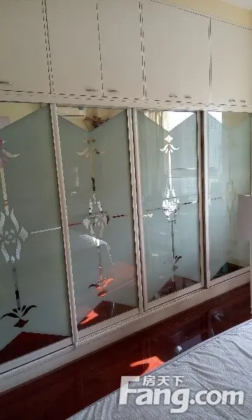 铁机馨苑二手房实景图