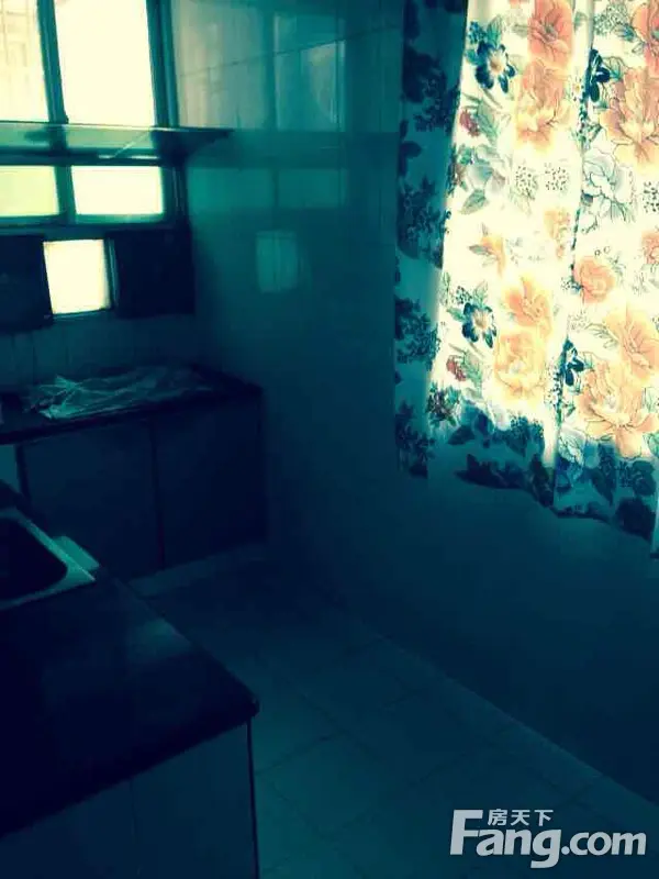 瑞香园3室2厅1卫南北朝向1800.00元/月出租