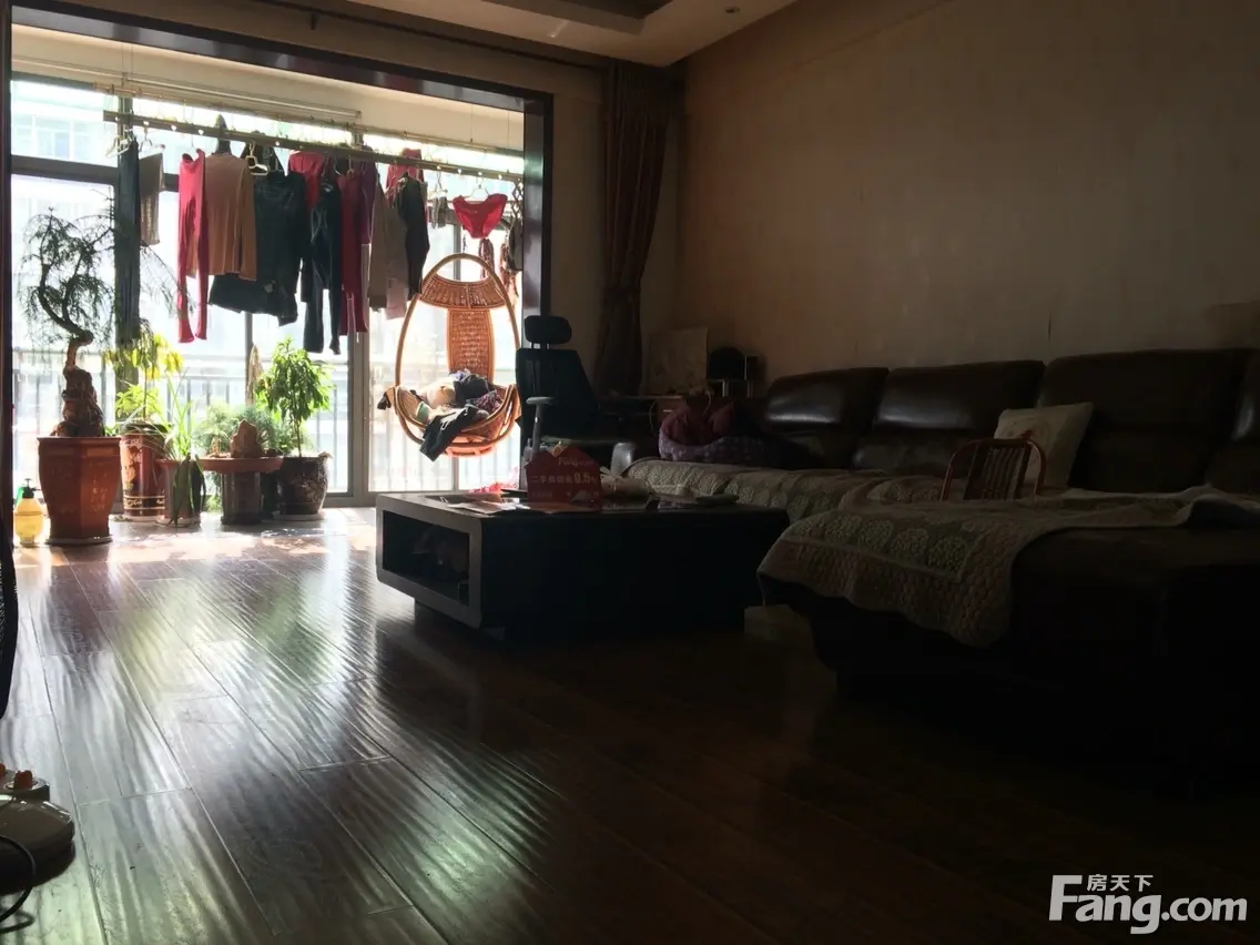 虹琦花园二手房实景图