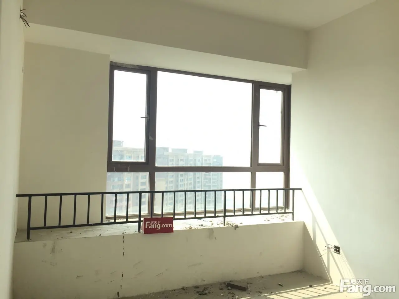 世豪瑞丽二手房实景图