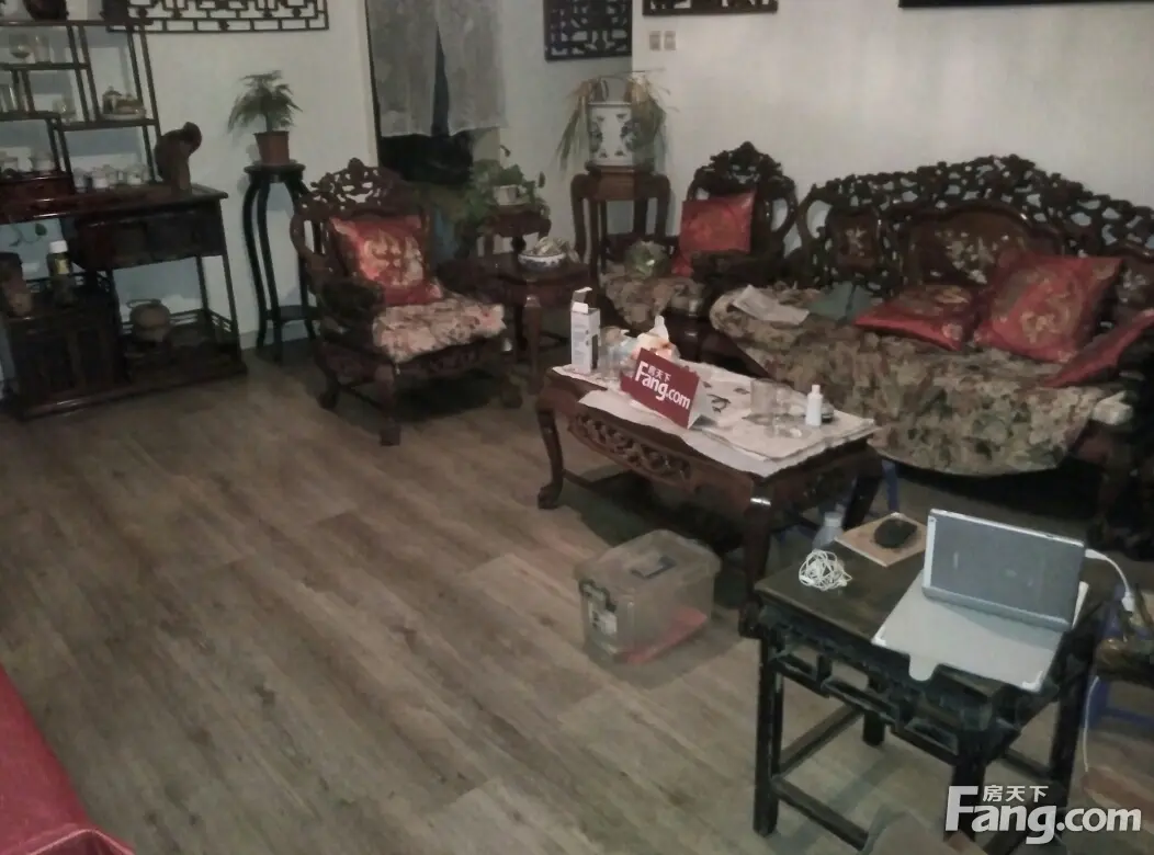 中道街99号院二手房实景图