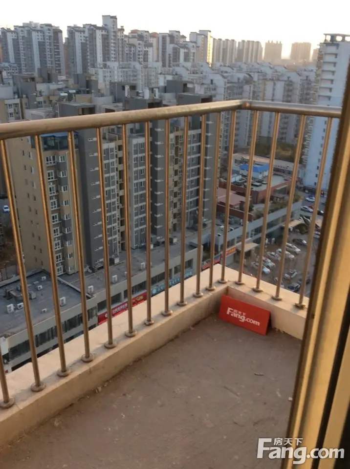 蓝郡名邸二手房实景图