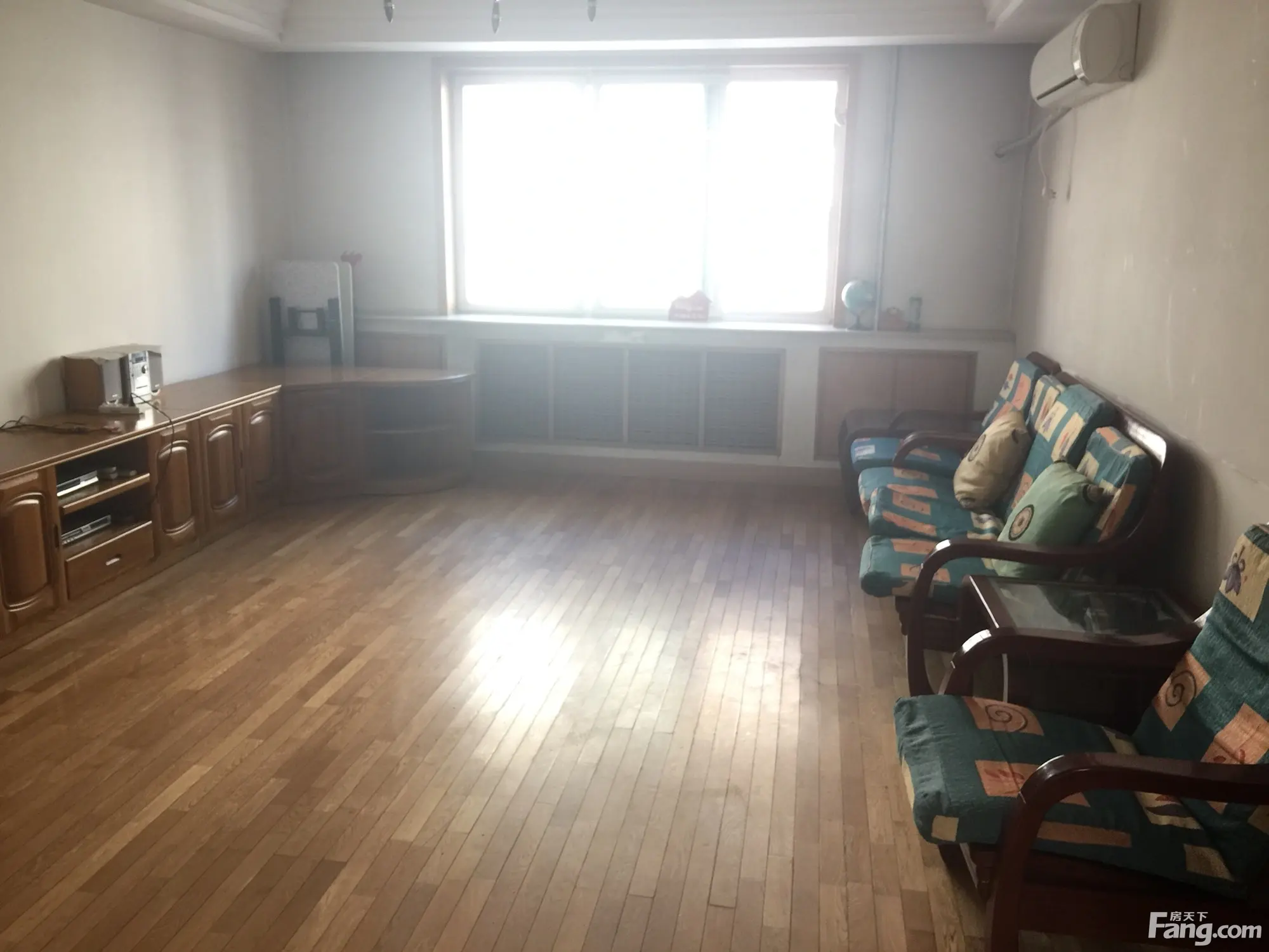 长春花园二手房实景图