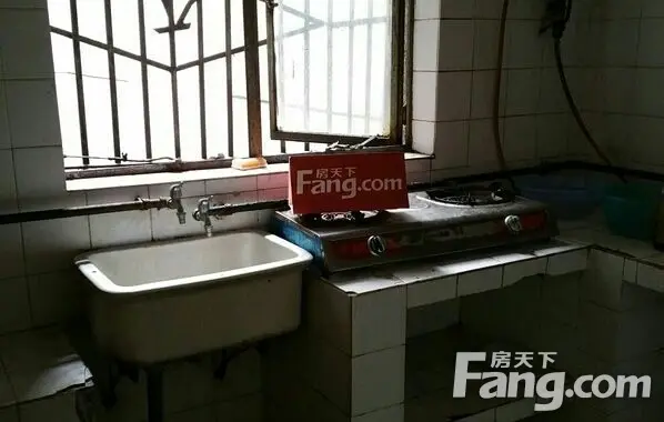 战旗东路6号院二手房实景图