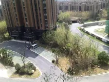 大虹桥精品洋房,低楼层,有车位。