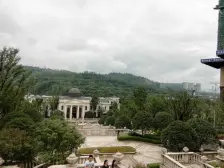 母山清水两房,看小区中庭,楼层好。