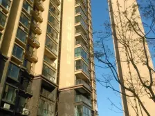 精装修,两梯两户,满五唯一,东站大平层