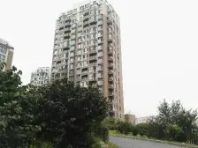 低密度洋房,安静,楼层低适合三代居住。