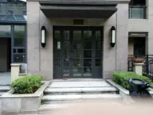 地铁口毛坯房,可自己装修风格,楼层好视野佳。可随看