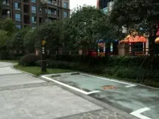 业主自住装修 很诚心卖 签合同方便