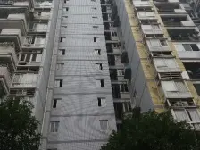 此房是正规小2房带外阳台 好吃,户型方正。