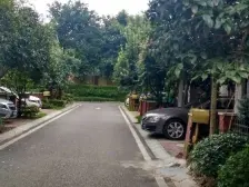 大学城 精装叠上端户 美式乡村复古风格 带车位 花园