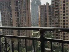 联泰香域中央业主自住三房两卫诚售近万达配套设施齐全