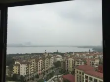 香溢花城一期 南北通透,采光好 装修好,环镜优美 视野好,诚心出售