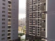 自住家装,拎包入住,业主诚心出售