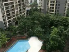 谢家湾 华宇春江花月三房97万