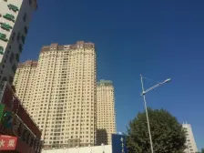 亿达云集前排 报价小区很低 楼下市场生活方便