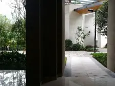 凤天路精装跃层户型 分两层装修的 次新小区 双地铁