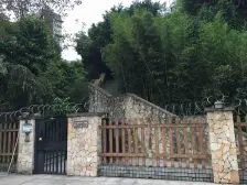 学府路 依林雅筑三房100万