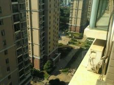 滨江豪园 南北通透,采光好 装修好,环镜优美 近地铁 周边匹套完善,,出行方便