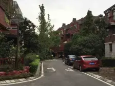 大学城 融城华府五房190万