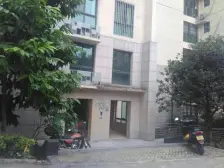 单价7500买曼哈顿大两房,清水房,带公园