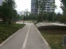 金竹轻轨旁,精装一室一厅,配套齐全