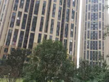 带露台 两房看中庭