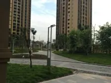 经典四房好户型,近轻轨,好楼层,诚心出售.