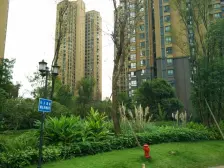 此房屋精装修,满五唯一。业主自住,看房子方便