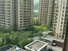 朝向安静,看房方便。居住时间少。