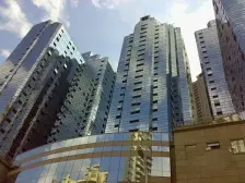 办公宽敞,临窗俯瞰滨江,1516为同户主,连通可100平