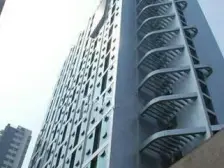 蓝天郡 四室两厅 出入方便 阳光好