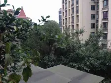 李家沱 融汇半岛香缇卡纳一期三房134.5万