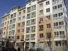 湾里东一楼 门头已经开好 价格便宜