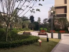 联排别墅,格局好,采光充足,配套设施齐全,交通便利