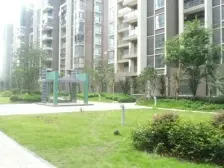 正荣大湖之都西水滨鹭岛 南北通透,采光好 装修好,环镜优美 视野好,诚心出售