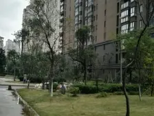 奥克斯盛世经典 南北通透,采光好 装修好,环镜优美 中间楼层