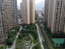 邱家湾轻轨站旁 正规三房 户型方正,全采光 急售