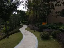 金科廊桥水乡清水别墅 带花园 带子母车位