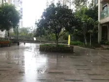 门口双轻轨 精装横厅大两室 小区环境好