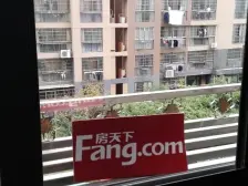 红谷十二庭 南北通透,采光好 装修好,环镜优美 视野好,诚心出售