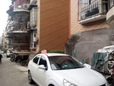 远林名苑 家装了40万 全是品牌家具家电 每个房间都大