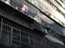 洪都大院八区 南北通透,采光好 装修好,环镜优美 近地铁 视野好,诚心出售