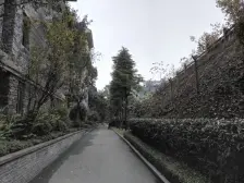 公园里森林洋房,住家安静,诚心出售,装修保持很好