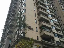 小区成熟 精装三房 随时拎包入住 户型方正