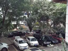 有电梯,此房户型采光好,楼层佳,出行方便