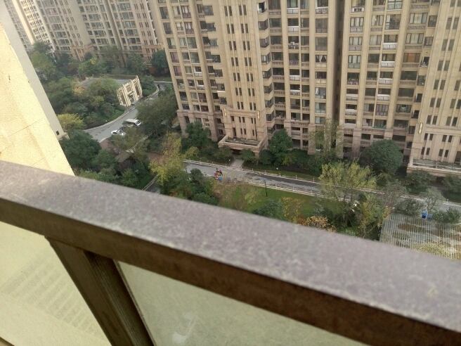 活力岛出门地铁口,满两年,全明通透精装挑高4房